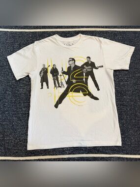 Edun Live U2 2015 Tour Band Tee Shirt Size Small S